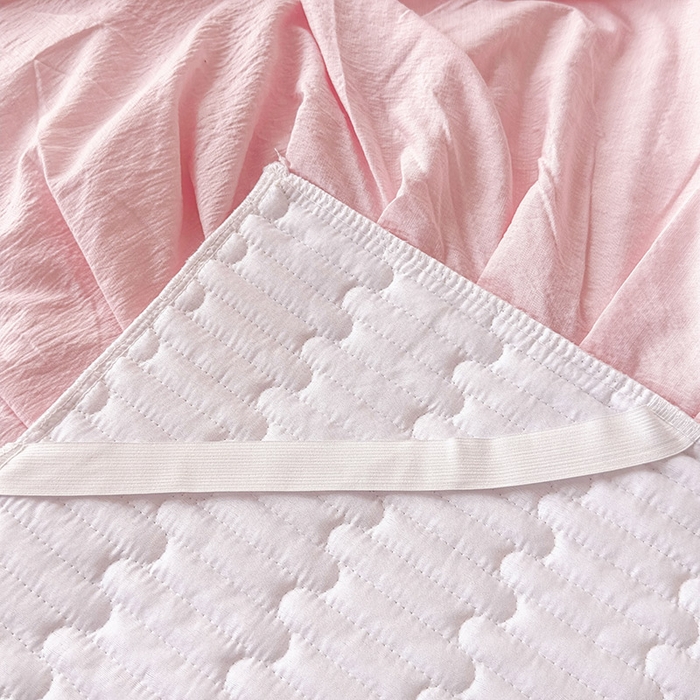 91家纺网 家纺一手货源 找家纺 鼎丰家纺 2025新款皱皱纱夹棉床裙三件套-花影系列 花影-樱花粉