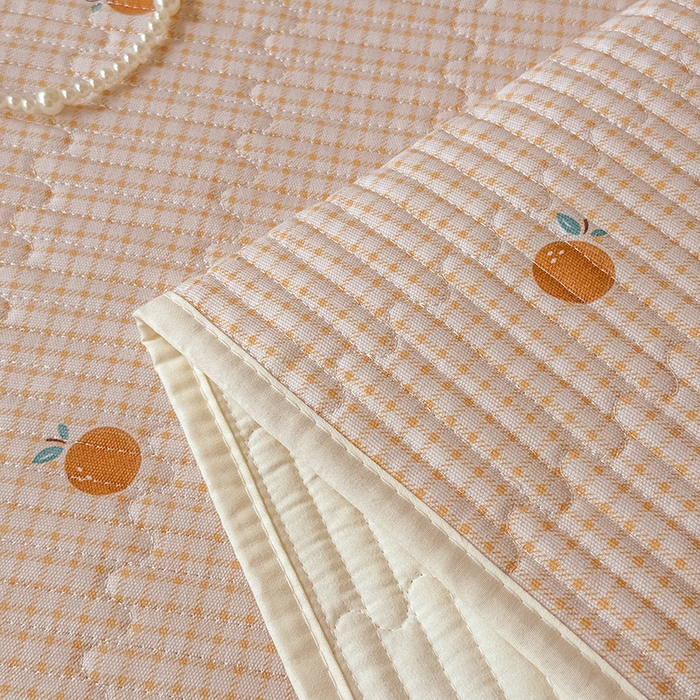 91家纺网 家纺一手货源 找家纺 大元 2025新款A类数码印花朴棉夹棉床盖老粗布床盖双面可用学生单床盖 床盖单件 小橘子