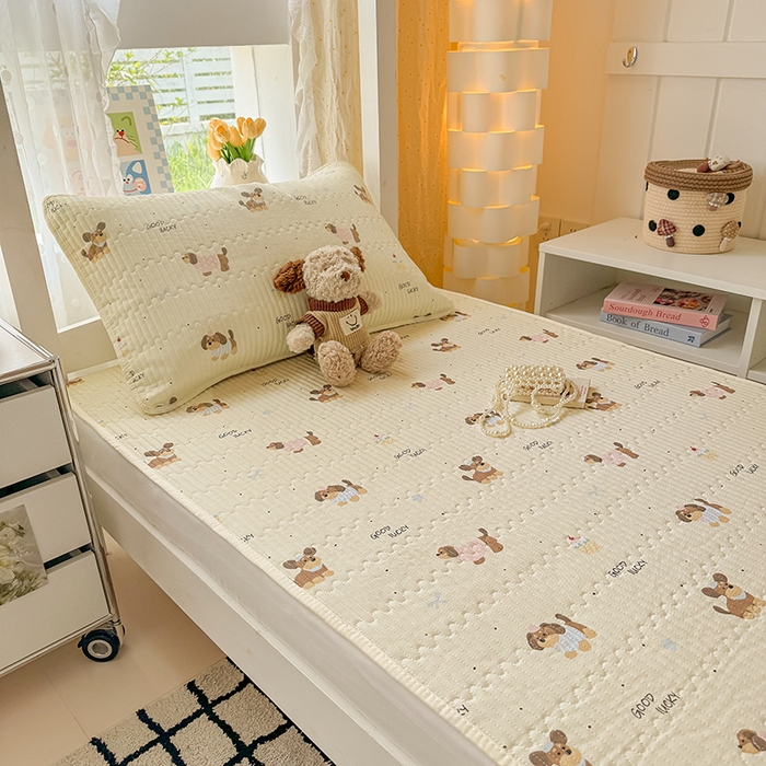 91家纺网 家纺一手货源 找家纺 大元 2025新款A类数码印花朴棉夹棉床盖老粗布床盖双面可用学生单床盖 床盖单件 汪汪派