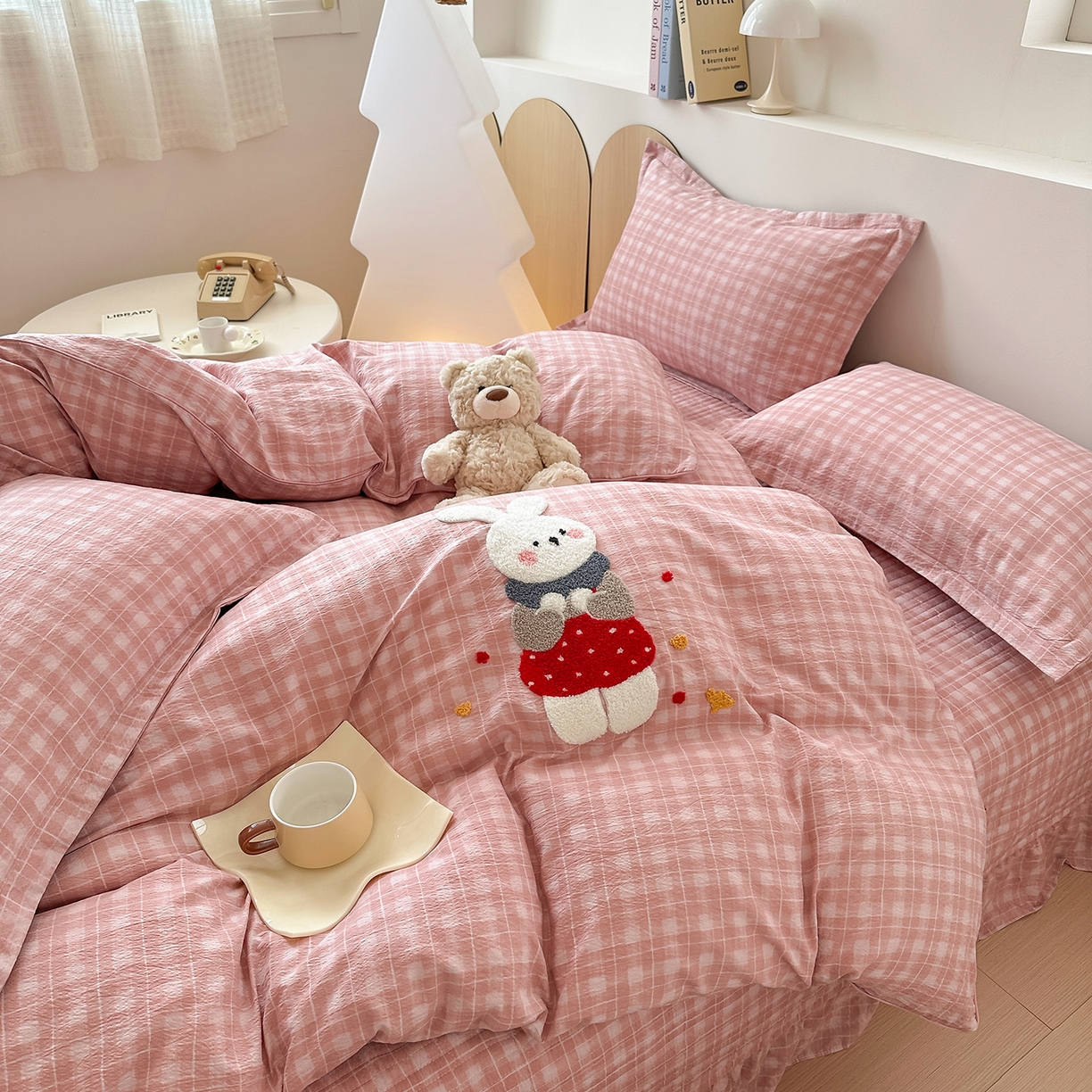 91家纺网 家纺一手货源 找家纺 元熙 2025新款木棉砂洗毛巾绣毛巾绣被芯床盖四件套 萌萌兔