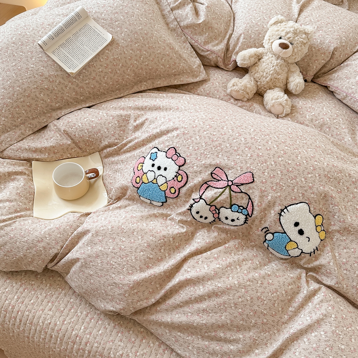 91家纺网 家纺一手货源 找家纺 元熙 2025新款木棉砂洗毛巾绣毛巾绣被芯床盖四件套 TK猫