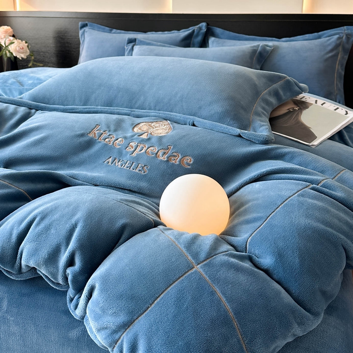 狂想家 2025新款刺绣牛奶绒四件套-安琪儿 安琪儿-宾利蓝