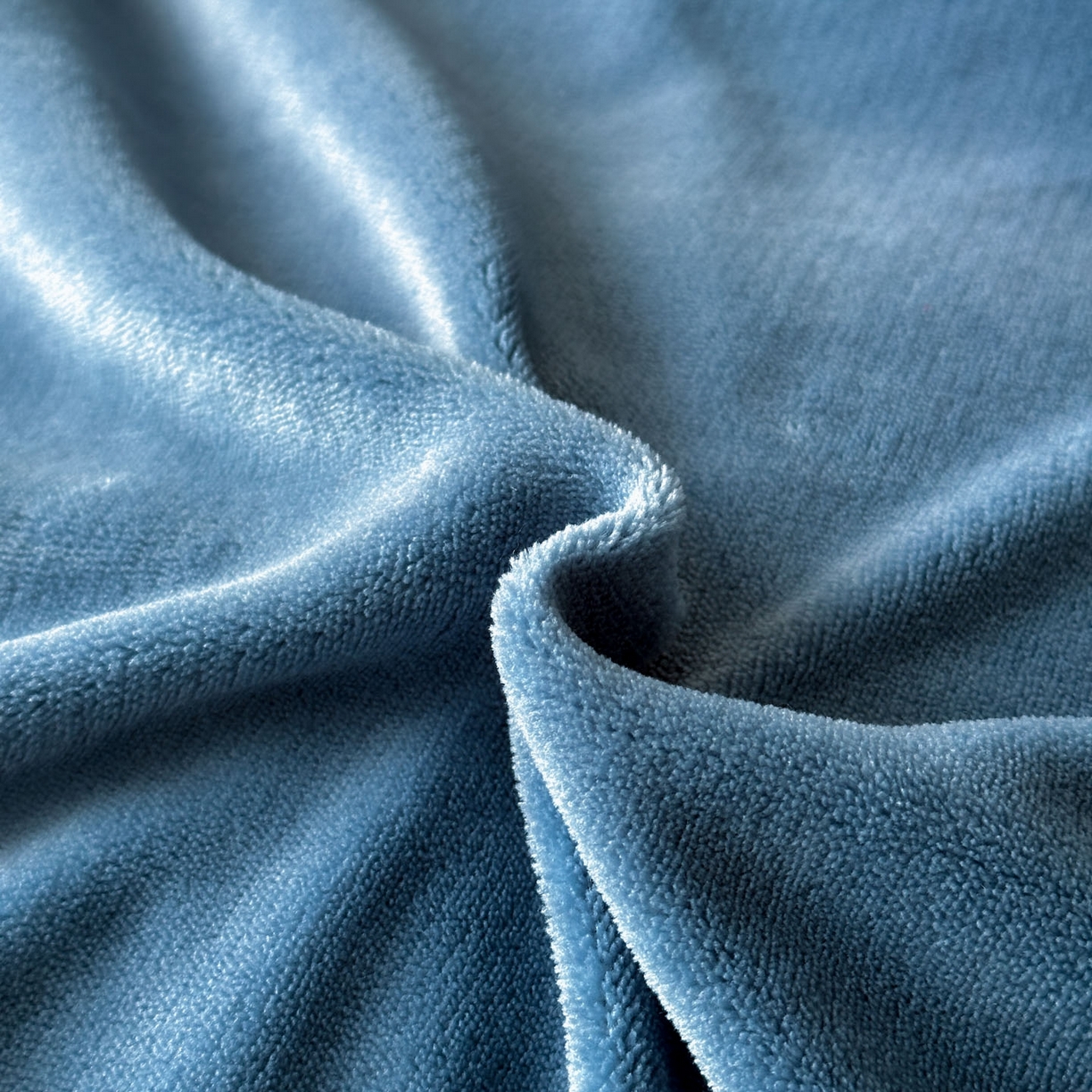 91家纺网 家纺一手货源 找家纺 狂想家 2025新款刺绣牛奶绒四件套-安琪儿 安琪儿-宾利蓝