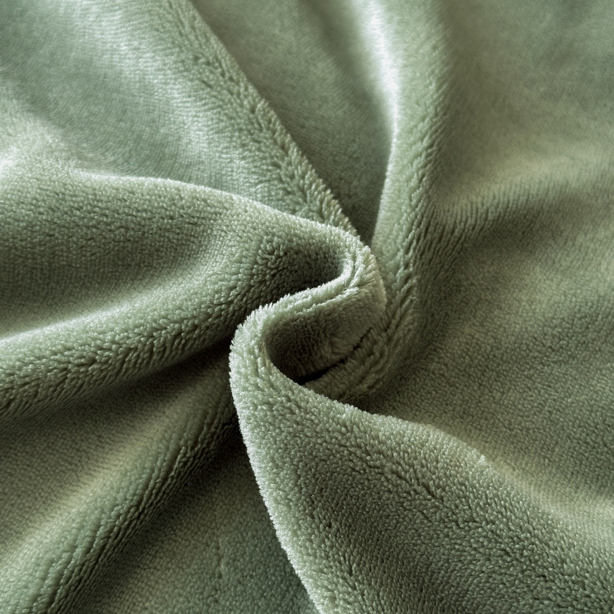 91家纺网 家纺一手货源 找家纺 狂想家 2025新款刺绣牛奶绒四件套-安琪儿 安琪儿-松石绿