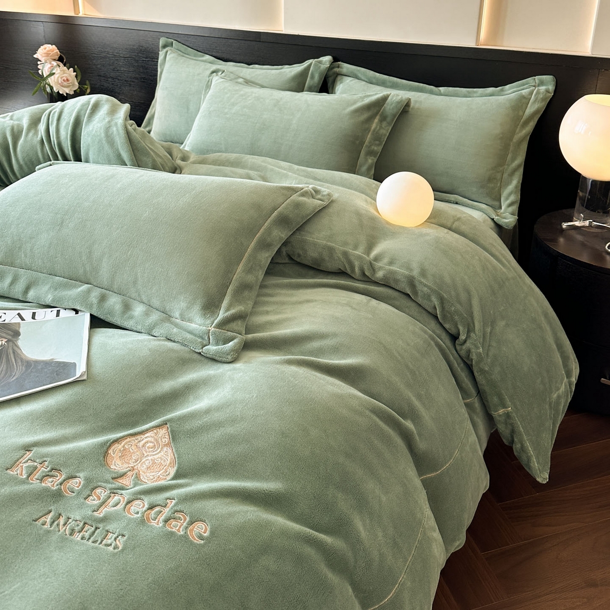 91家纺网 家纺一手货源 找家纺 狂想家 2025新款刺绣牛奶绒四件套-安琪儿 安琪儿-松石绿