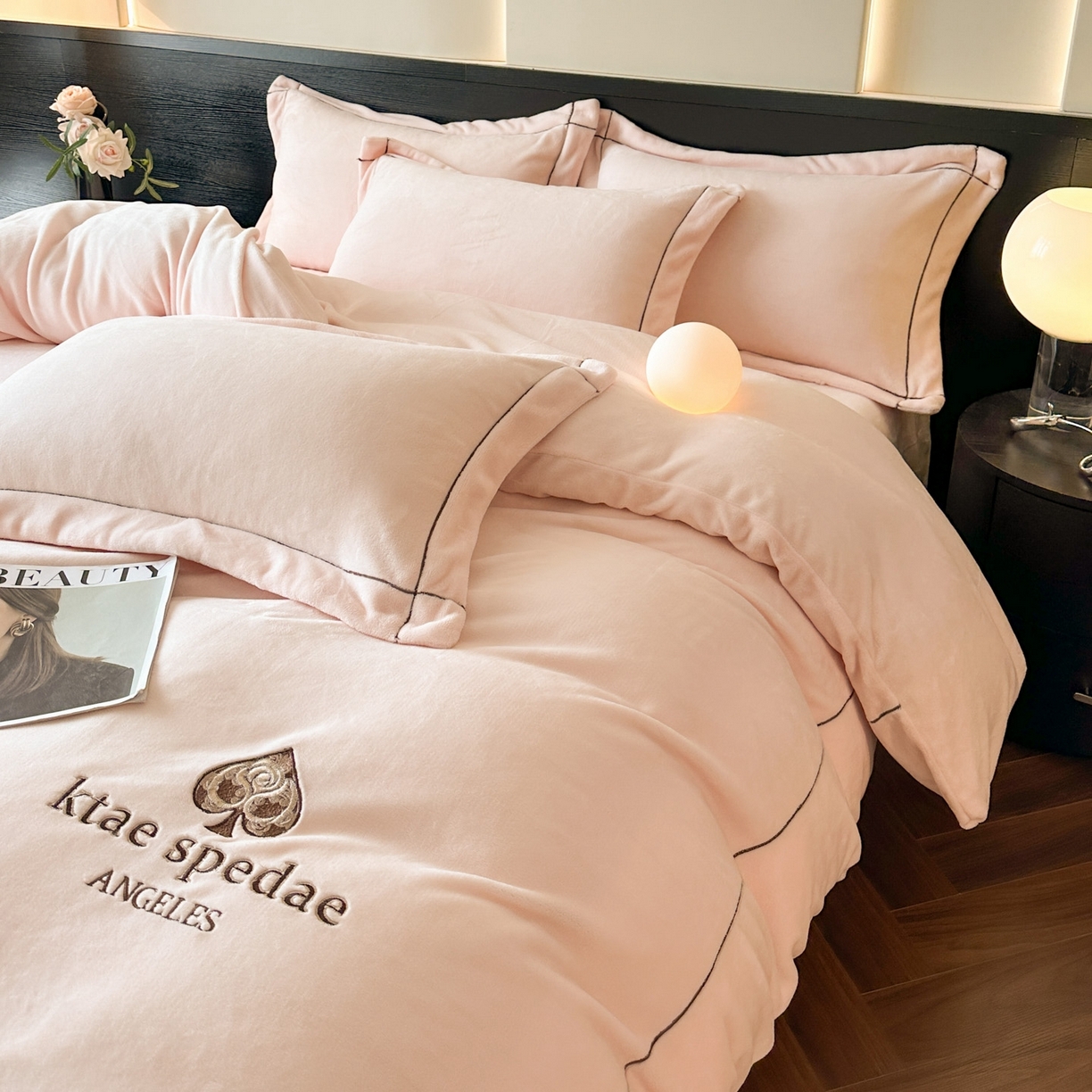 91家纺网 家纺一手货源 找家纺 狂想家 2025新款刺绣牛奶绒四件套-安琪儿 安琪儿-浅玉粉