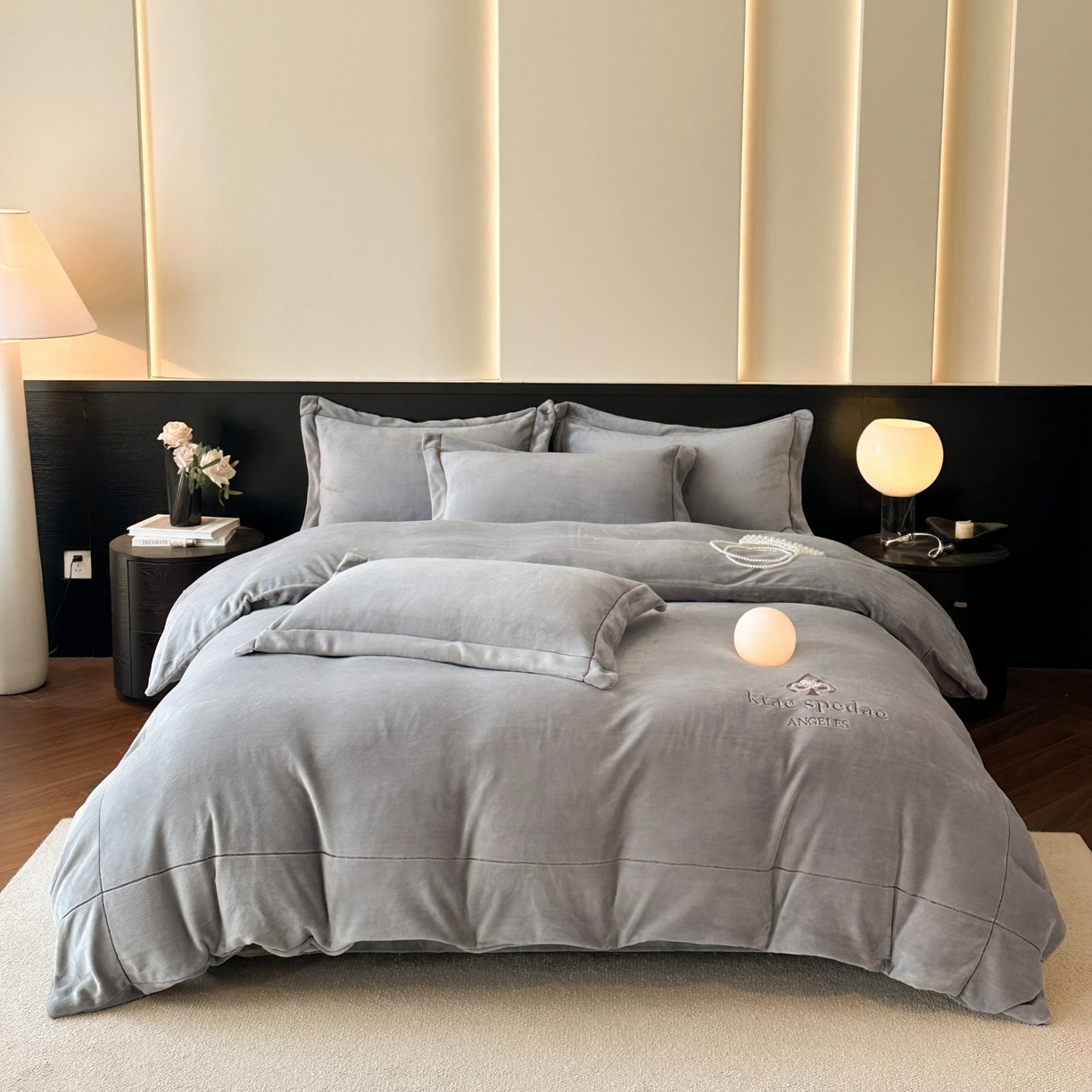 91家纺网 家纺一手货源 找家纺 狂想家 2025新款刺绣牛奶绒四件套-安琪儿 安琪儿-高级灰