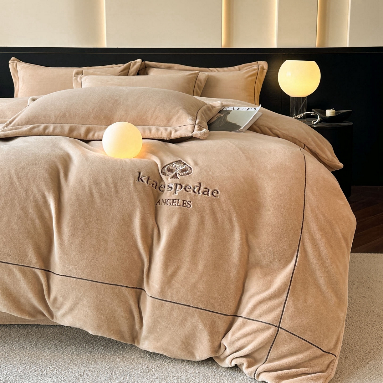 91家纺网 家纺一手货源 找家纺 狂想家 2025新款刺绣牛奶绒四件套-安琪儿 安琪儿-浅驼色