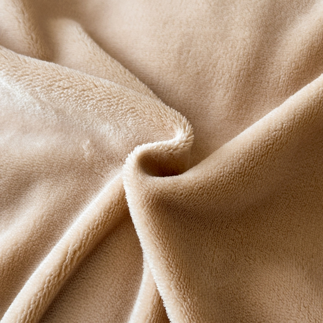 91家纺网 家纺一手货源 找家纺 狂想家 2025新款刺绣牛奶绒四件套-安琪儿 安琪儿-浅驼色