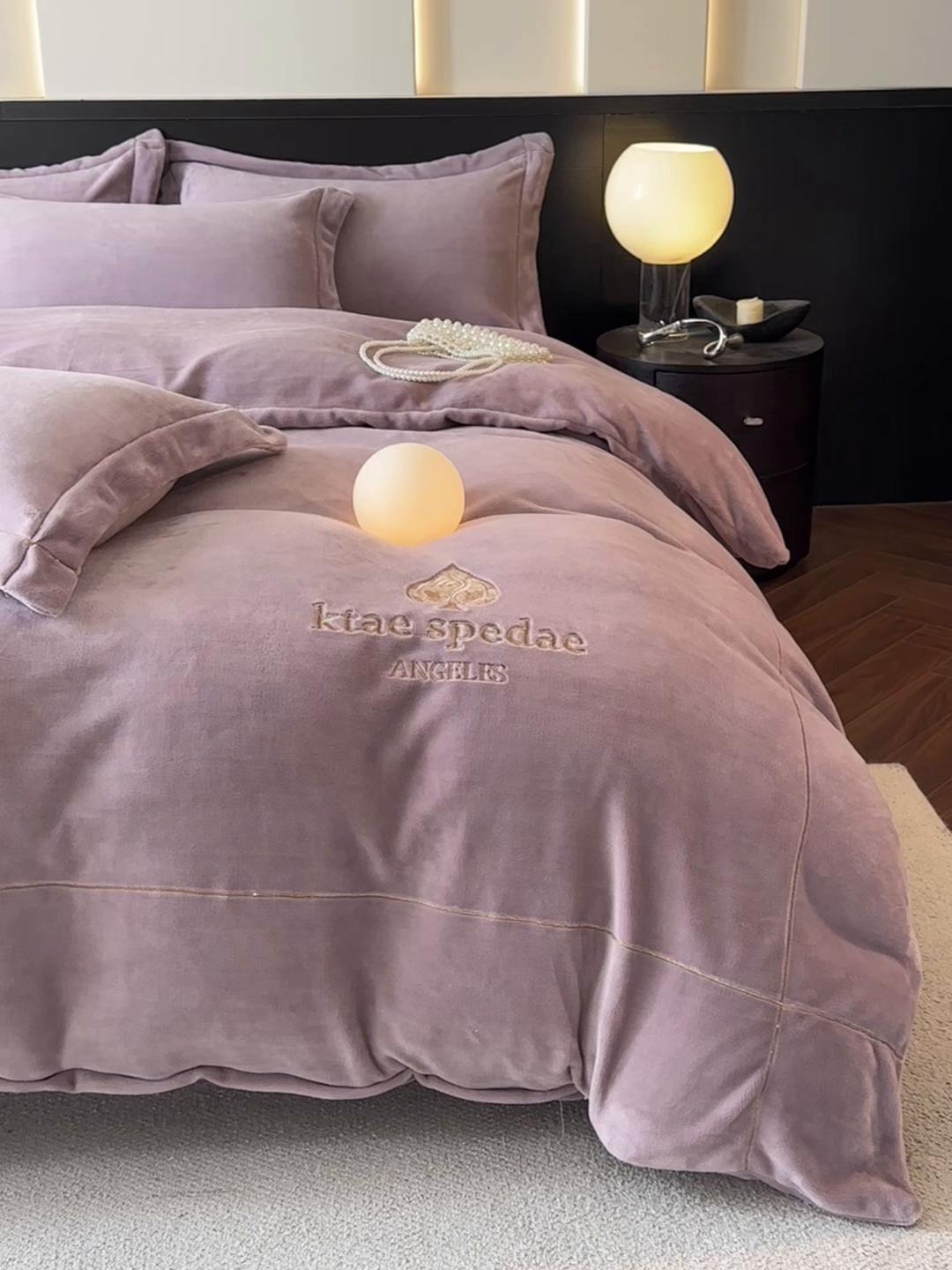 91家纺网 家纺一手货源 找家纺 狂想家 2025新款刺绣牛奶绒四件套-安琪儿 安琪儿-香芋紫