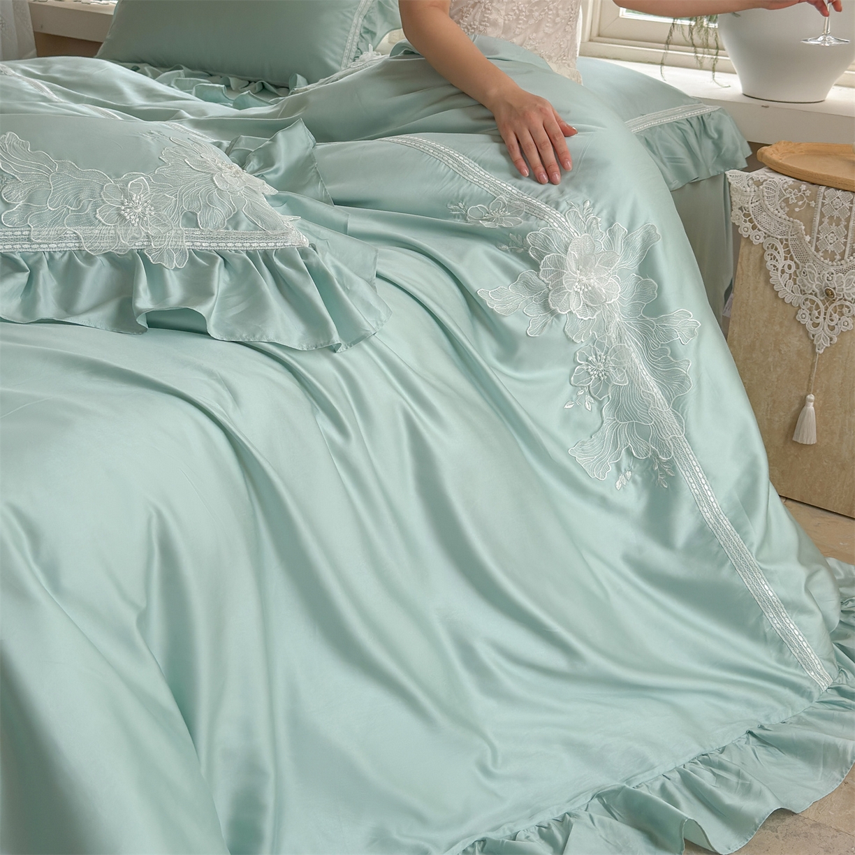 91家纺网 家纺一手货源 找家纺 美娘阁 2025新款长绒棉全棉提花居家款四件套-西西里岛 西西里岛-绿