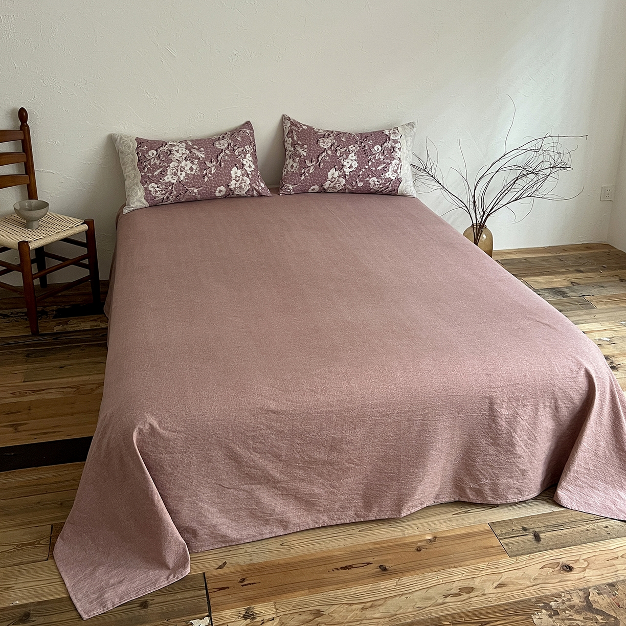 91家纺网 家纺一手货源 找家纺 一比一家纺 2026秋冬新品高克重原麻复古全棉花边棉麻侘寂风原麻四件套 （控价99元）铃兰