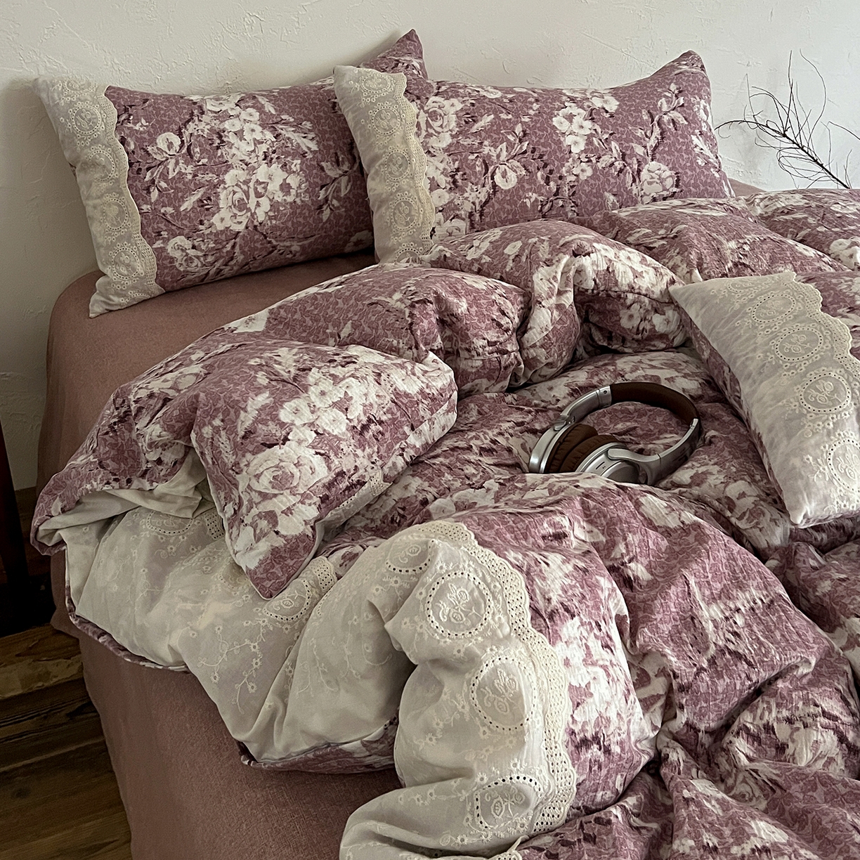 91家纺网 家纺一手货源 找家纺 一比一家纺 2026秋冬新品高克重原麻复古全棉花边棉麻侘寂风原麻四件套 （控价99元）铃兰