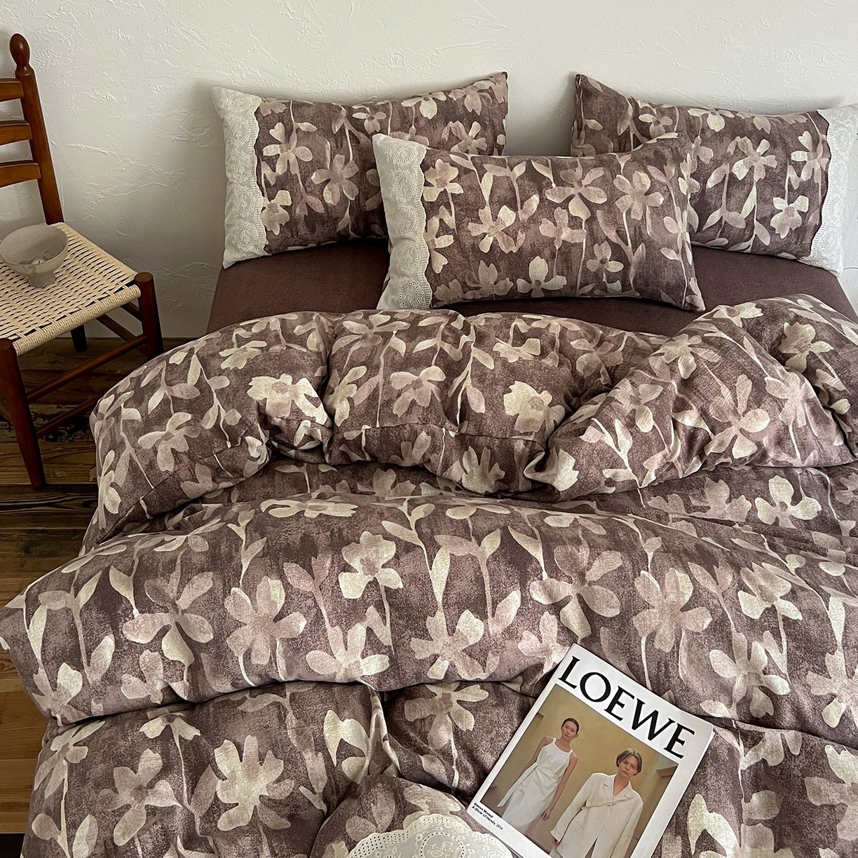 91家纺网 家纺一手货源 找家纺 一比一家纺 2026秋冬新品高克重原麻复古全棉花边棉麻侘寂风原麻四件套 （控价99元）花影棕