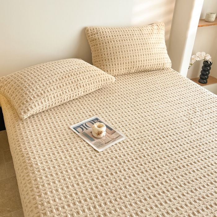 91家纺网 家纺一手货源 找家纺 欧邦 2025新款华夫格塔芙绒单床笠 床笠单件 华夫床笠-卡其