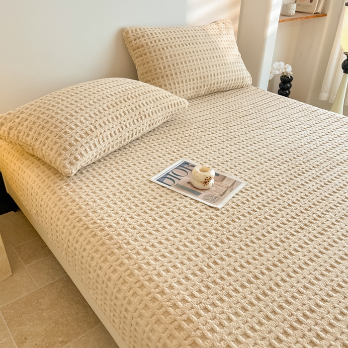 91家纺网 家纺一手货源 找家纺 欧邦 2025新款华夫格塔芙绒单床笠 床笠单件 华夫床笠-卡其