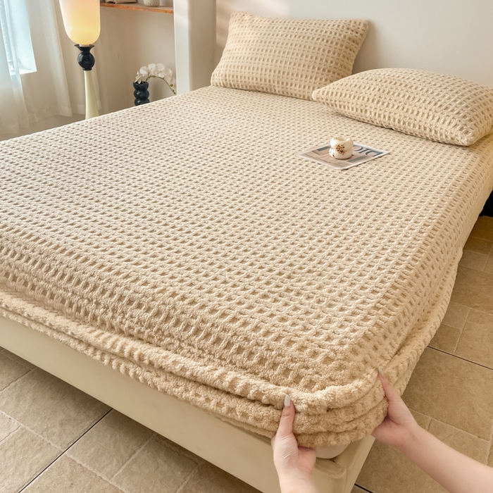 91家纺网 家纺一手货源 找家纺 欧邦 2025新款华夫格塔芙绒单床笠 床笠单件 华夫床笠-卡其