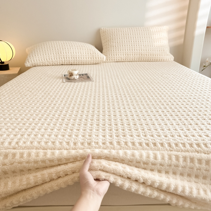 91家纺网 家纺一手货源 找家纺 欧邦 2025新款华夫格塔芙绒单床笠 床笠单件 华夫床笠-米白