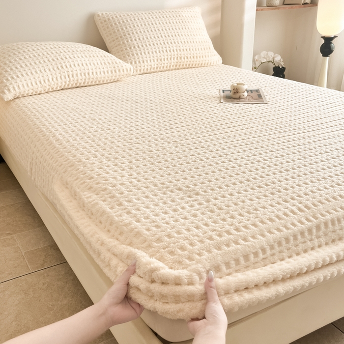 91家纺网 家纺一手货源 找家纺 欧邦 2025新款华夫格塔芙绒单床笠 床笠单件 华夫床笠-米白