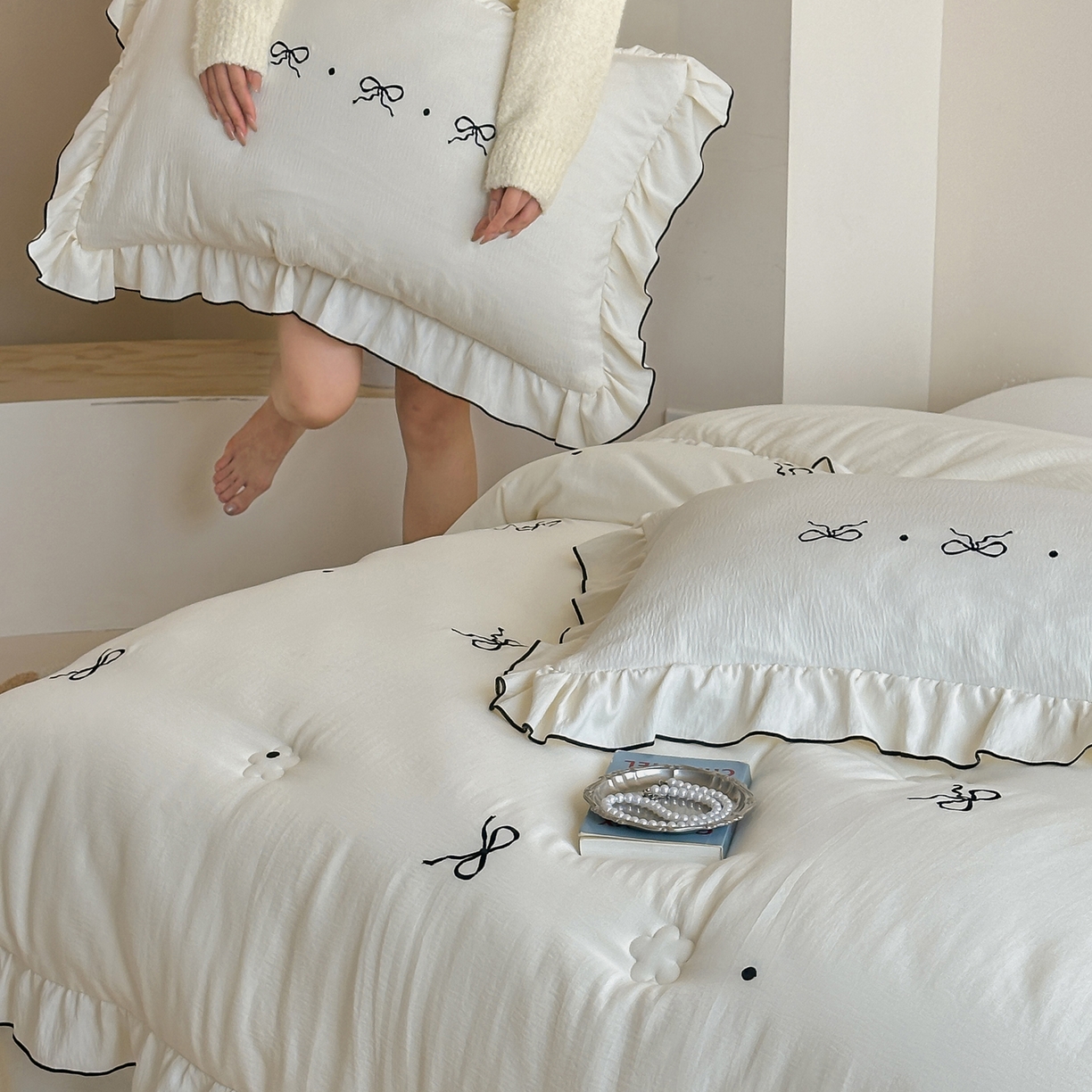 91家纺网 家纺一手货源 找家纺 一加一 2025新款宝宝纱益生菌刺绣抗菌被子被芯 甜心蝶语