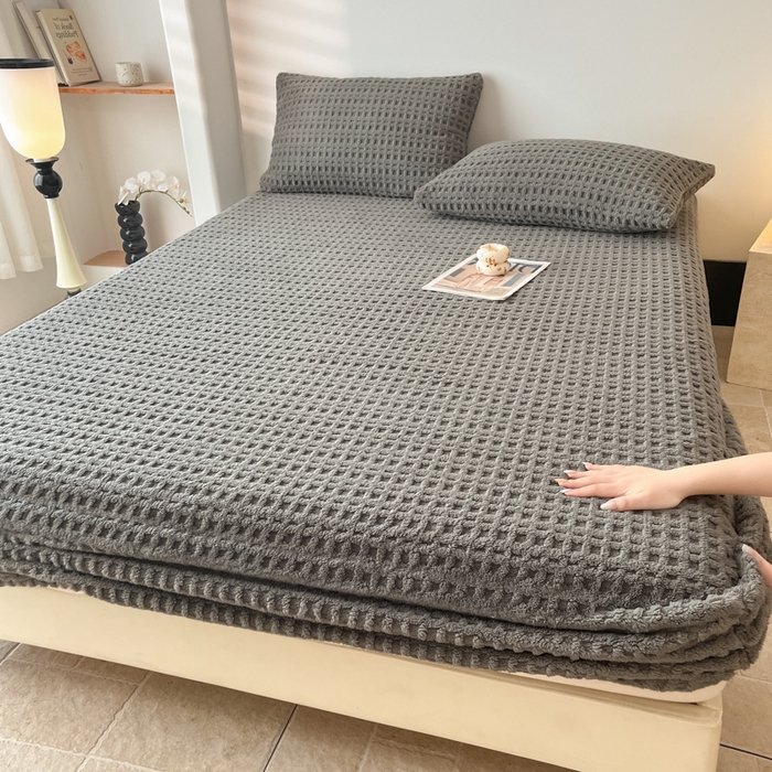 91家纺网 家纺一手货源 找家纺 欧邦 2025新款华夫格塔芙绒单床笠 床笠单件 华夫床笠-深灰