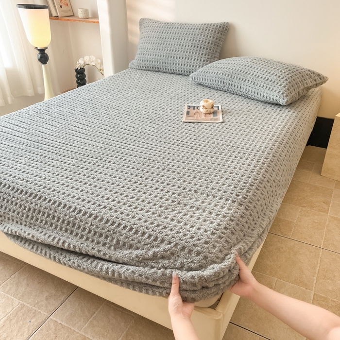 91家纺网 家纺一手货源 找家纺 欧邦 2025新款华夫格塔芙绒单床笠 床笠单件 华夫床笠-烟灰