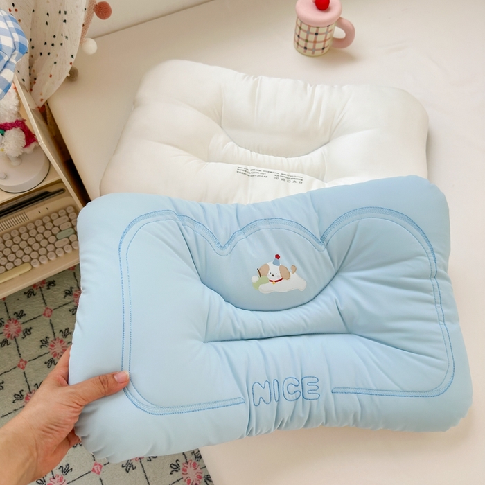 91家纺网 家纺一手货源 找家纺 北鸣有鱼枕芯馆 2025直播爆款儿童学生季爆款可水洗冰皮凉感枕全网券后价不得低于39元 蓝色(苹果狗) 大号款：适合8岁以上大童及喜睡低枕的成年人使用45×70cm