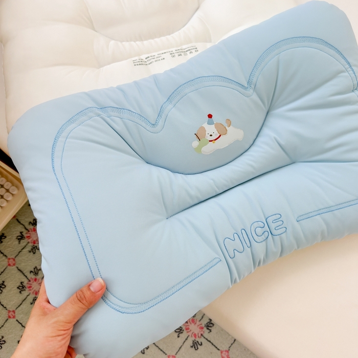 91家纺网 家纺一手货源 找家纺 北鸣有鱼枕芯馆 2025直播爆款儿童学生季爆款可水洗冰皮凉感枕全网券后价不得低于39元 蓝色(苹果狗) 大号款：适合8岁以上大童及喜睡低枕的成年人使用45×70cm