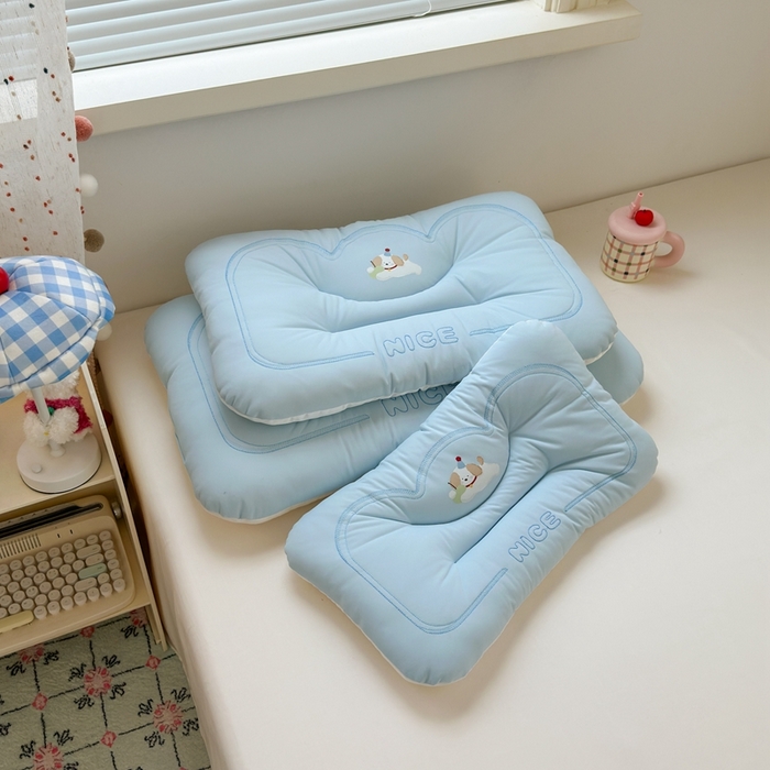 91家纺网 家纺一手货源 找家纺 北鸣有鱼枕芯馆 2025直播爆款儿童学生季爆款可水洗冰皮凉感枕全网券后价不得低于39元 蓝色(苹果狗) 中号款：适合4-7岁中童使用40×60cm