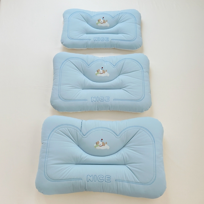 91家纺网 家纺一手货源 找家纺 北鸣有鱼枕芯馆 2025直播爆款儿童学生季爆款可水洗冰皮凉感枕全网券后价不得低于39元 蓝色(苹果狗) 小号款：适合2-3岁小童使用30×50cm