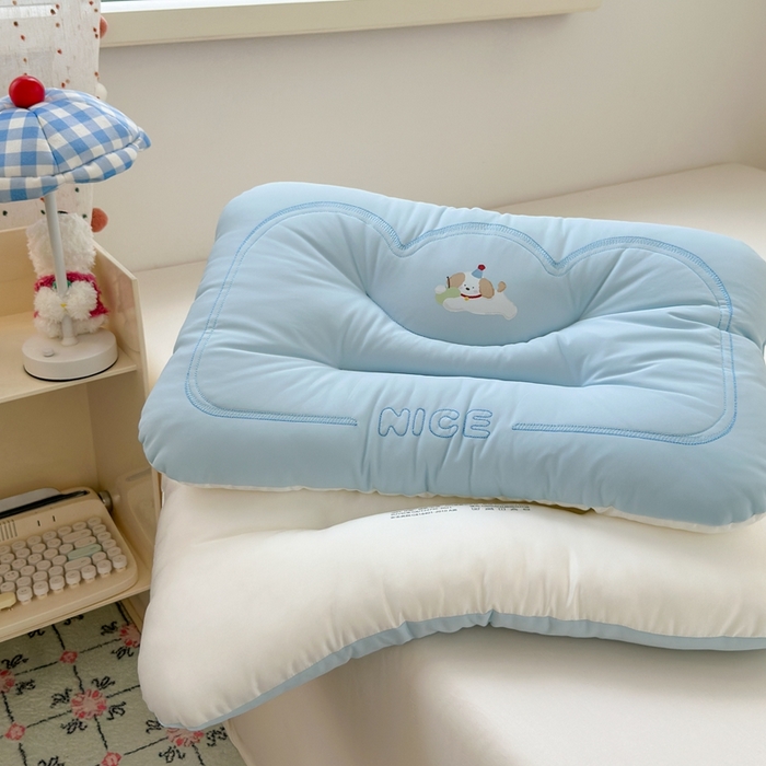 91家纺网 家纺一手货源 找家纺 北鸣有鱼枕芯馆 2025直播爆款儿童学生季爆款可水洗冰皮凉感枕全网券后价不得低于39元 蓝色(苹果狗) 小号款：适合2-3岁小童使用30×50cm