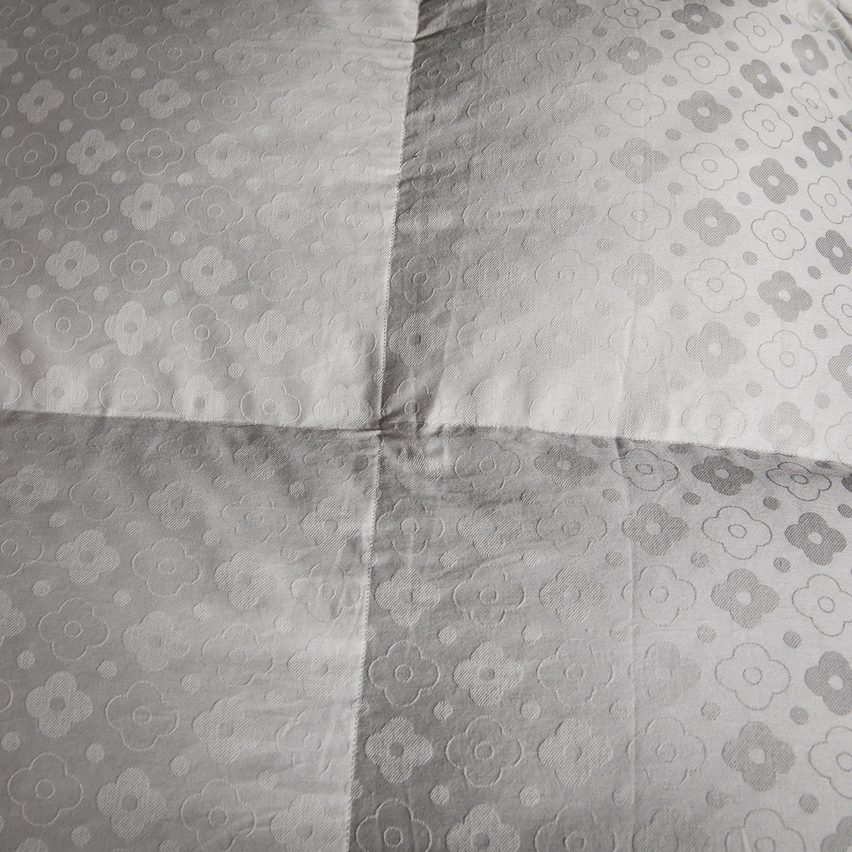 91家纺网 家纺一手货源 找家纺 华盛羽绒被壳 2025新款全棉四叶草双层纱提花自充绒羽绒被壳羽绒被 双层四叶草灰色