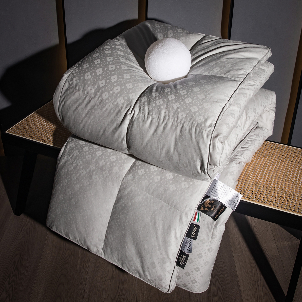 91家纺网 家纺一手货源 找家纺 （总）御眠纺羽绒被壳 2025新款全棉四叶草双层纱提花自充绒羽绒被壳羽绒被