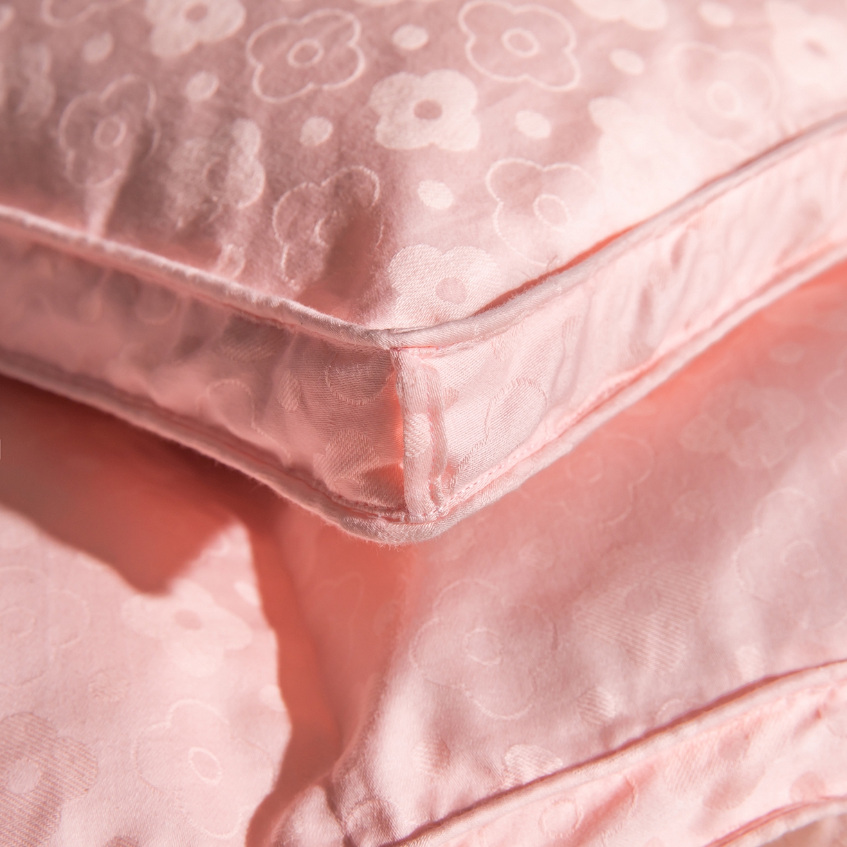 91家纺网 家纺一手货源 找家纺 （总）御眠纺羽绒被壳 2025新款全棉四叶草双层纱提花自充绒羽绒被壳羽绒被