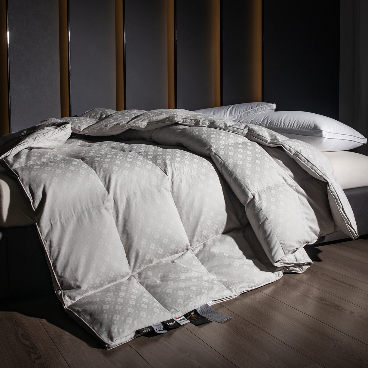 91家纺网 家纺一手货源 找家纺 御眠纺羽绒被壳 2025新款全棉四叶草双层纱提花自充绒羽绒被壳羽绒被 双层四叶草灰色