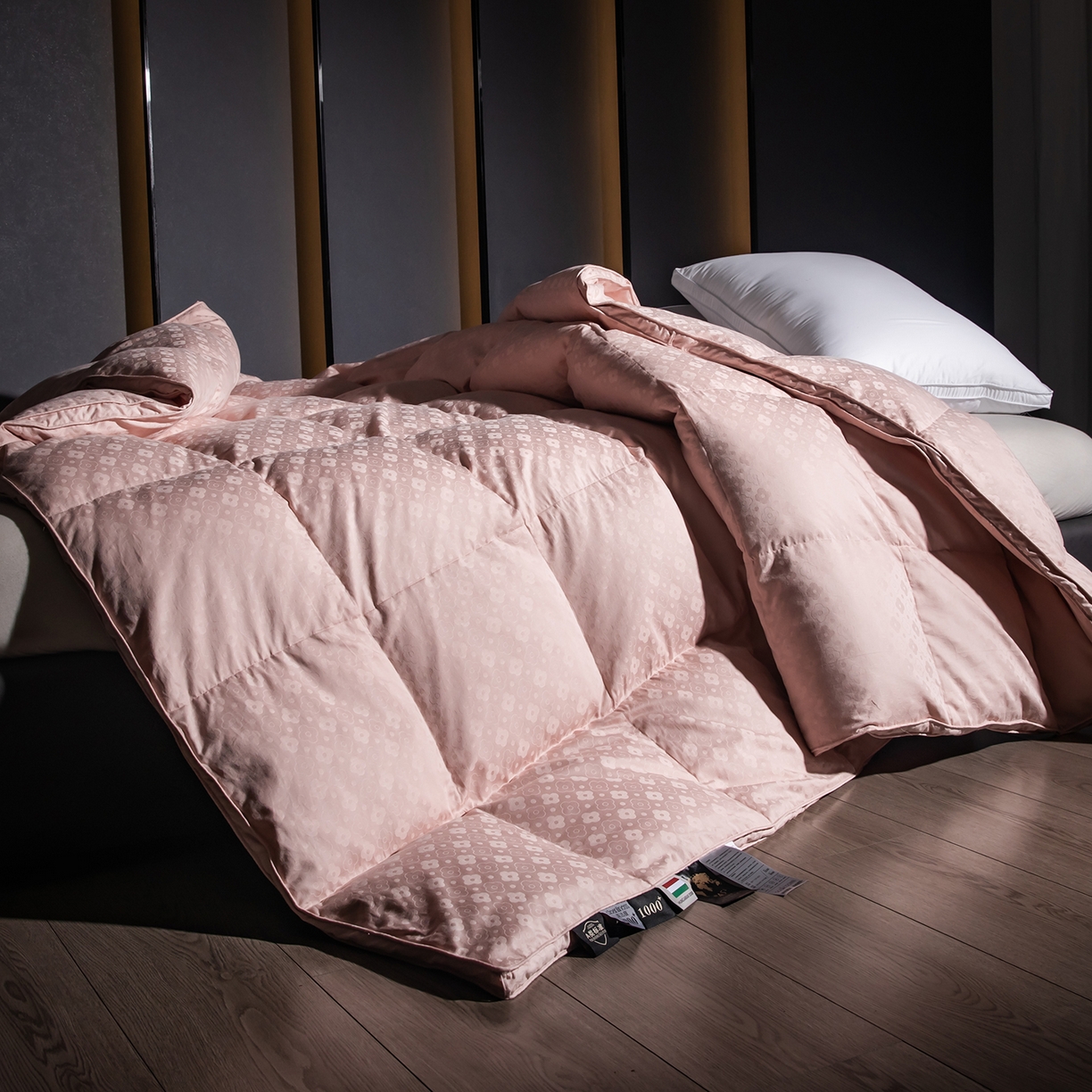 91家纺网 家纺一手货源 找家纺 御眠纺羽绒被壳 2025新款全棉四叶草双层纱提花自充绒羽绒被壳羽绒被 双层四叶草豆沙