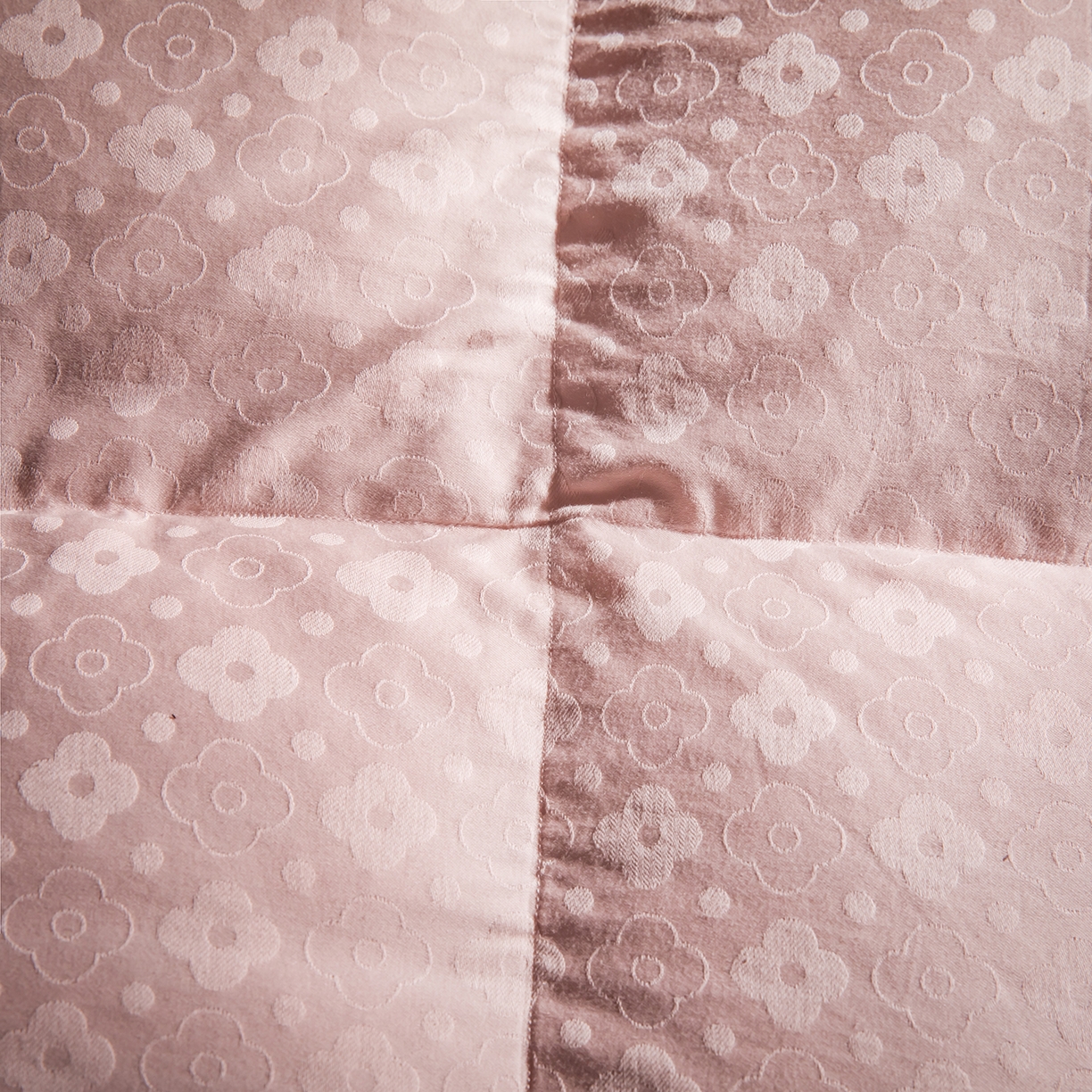 91家纺网 家纺一手货源 找家纺 御眠纺羽绒被壳 2025新款全棉四叶草双层纱提花自充绒羽绒被壳羽绒被 双层四叶草豆沙