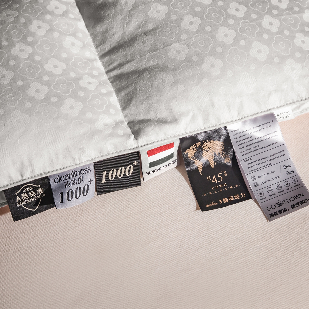 91家纺网 家纺一手货源 找家纺 静若居羽绒被壳 2025新款全棉四叶草双层纱提花自充绒羽绒被壳羽绒被 双层四叶草灰色