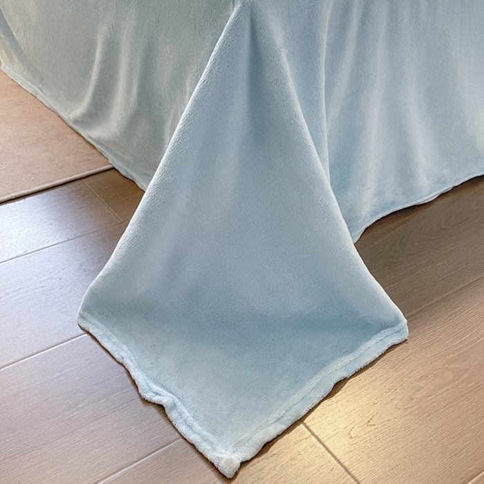 91家纺网 家纺一手货源 找家纺 爱彼家纺 2024新款兔兔绒四件套系列 免兔绒-碧空蔚蓝