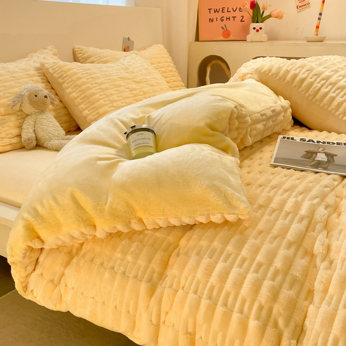 91家纺网 家纺一手货源 找家纺 爱彼家纺 2024新款兔兔绒四件套系列 免兔绒-活力暖黄