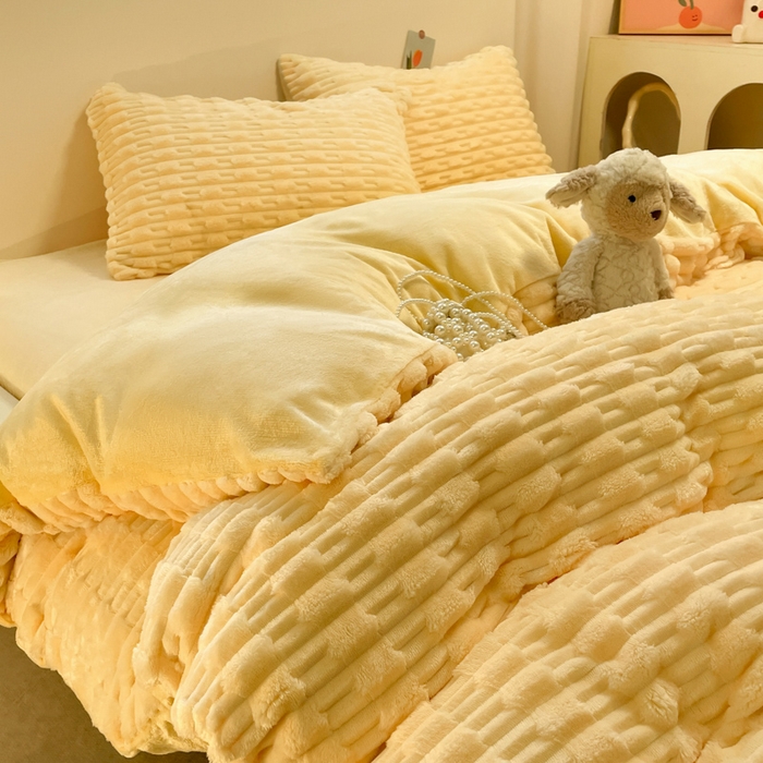 91家纺网 家纺一手货源 找家纺 爱彼家纺 2024新款兔兔绒四件套系列 免兔绒-活力暖黄