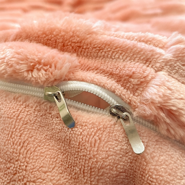 91家纺网 家纺一手货源 找家纺 爱彼家纺 2024新款兔兔绒四件套系列 免兔绒-蜜桃粉粉