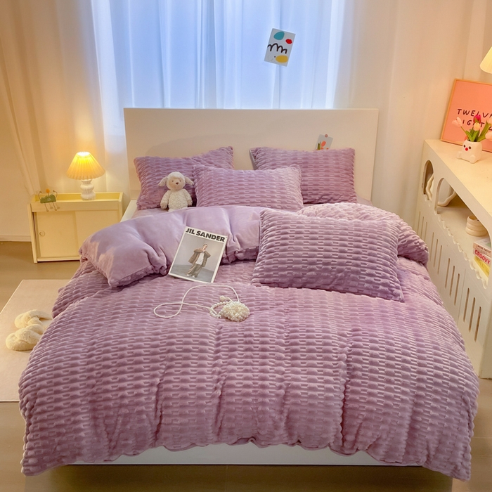 91家纺网 家纺一手货源 找家纺 爱彼家纺 2024新款兔兔绒四件套系列 免兔绒紫耀星华