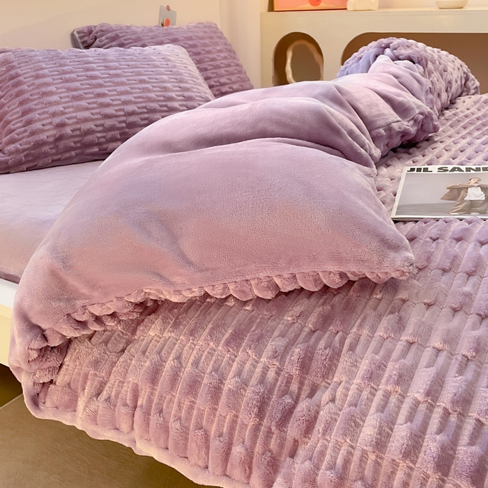 91家纺网 家纺一手货源 找家纺 爱彼家纺 2024新款兔兔绒四件套系列 免兔绒紫耀星华