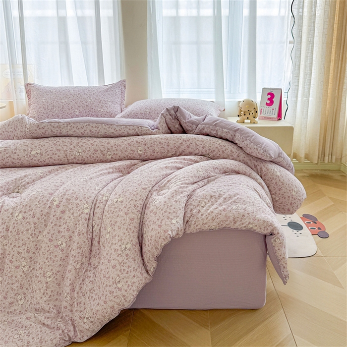 91家纺网 家纺一手货源 找家纺 小石头家纺 2025新款亲肤舒适云感双层纱抗菌被被子被芯 花园小兔