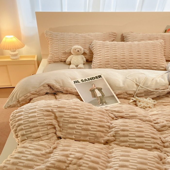 91家纺网 家纺一手货源 找家纺 爱彼家纺 2024新款兔兔绒四件套系列 兔兔绒-璀璨咖华