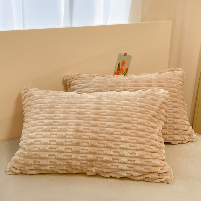 91家纺网 家纺一手货源 找家纺 爱彼家纺 2024新款兔兔绒四件套系列 兔兔绒-璀璨咖华