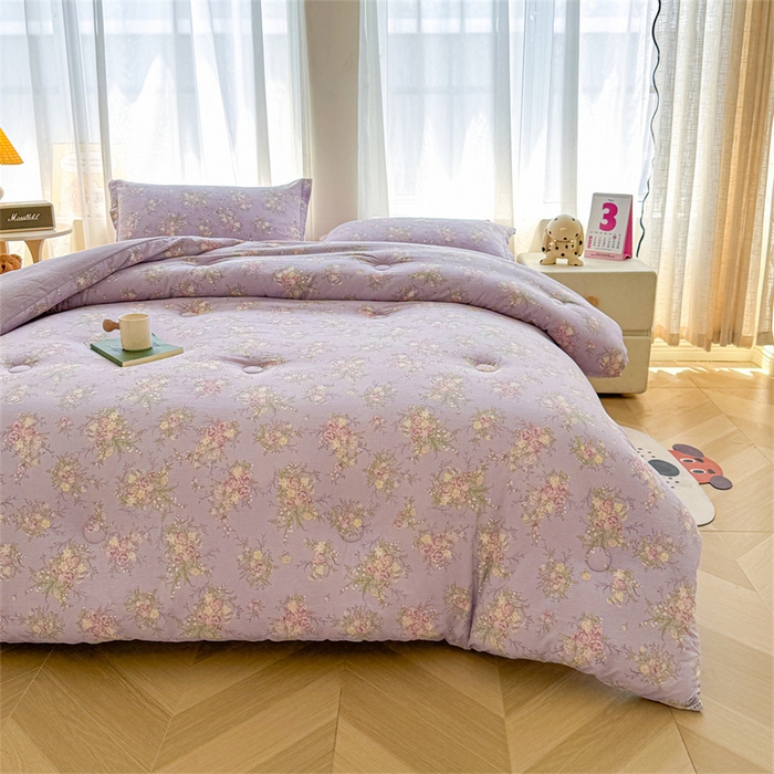 91家纺网 家纺一手货源 找家纺 小石头家纺 2025新款亲肤舒适云感双层纱抗菌被被子被芯 浪漫花园