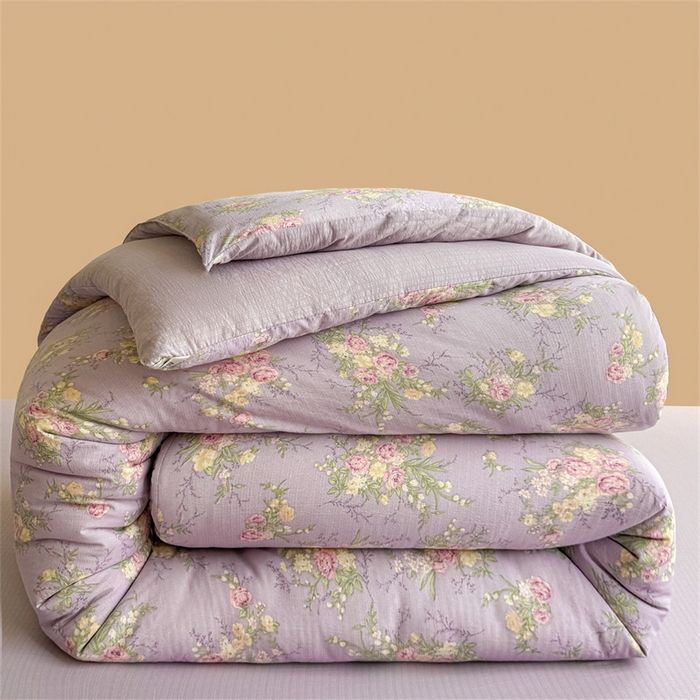 91家纺网 家纺一手货源 找家纺 小石头家纺 2025新款亲肤舒适云感双层纱抗菌被被子被芯 浪漫花园