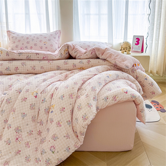 91家纺网 家纺一手货源 找家纺 小石头家纺 2025新款亲肤舒适云感双层纱抗菌被被子被芯 萌宠猫咪